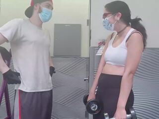 Knulling en fremmed fra den gym, gratis hd x karakter video c1 | xhamster