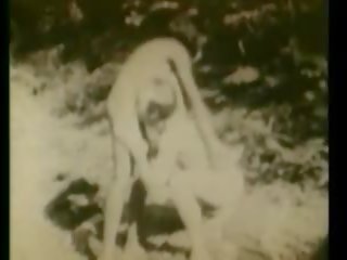 葡萄收穫期 - 膚色 三人行 circa 1960: 免費 性別 電影 9a