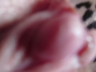 Milf koos karvane tussu kiusasid tema slimy kliitor – ultra-close-up | xhamster