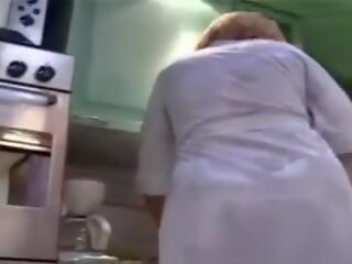 Én mostohaanya -ban a konyha korai reggel hotmoza: szex csipesz 11 | xhamster