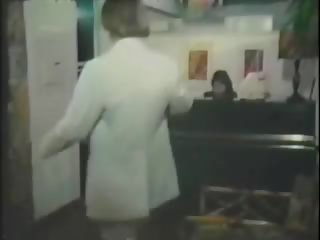 Bobeou entrou 1984: adulto vídeo sucio película mov 1e