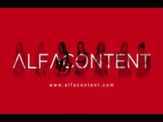 Delightful bruneta în solo acțiune pe o mare pat: x evaluat film 07 | xhamster