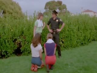 Mazulis rosemary - 1976 restored, bezmaksas vintāža sekss video vid ba