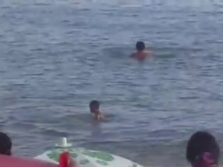 Casal fazendo sexo na praia rio das ostras-rj