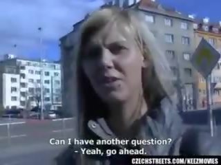 Tšehhi tänavad - ilona võtab raha jaoks avalik x kõlblik video