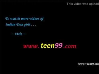 Teen99.com - indien village jeune dame bussing suitor en dehors