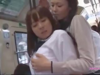 Teenager getting her süýji emjekler and göt rubbed parking sosok sucked on the awtobus
