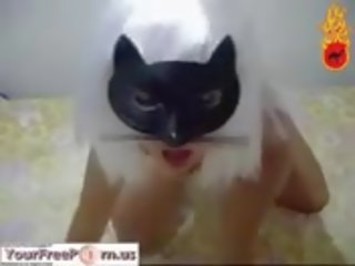 Flirty kitten giving blowjob vid