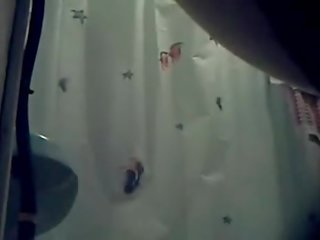 Cô cái cưa các ẩn webcam trong các phòng tắm