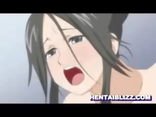 Rinnakas hentai saab kaks dicks sisse tema augud